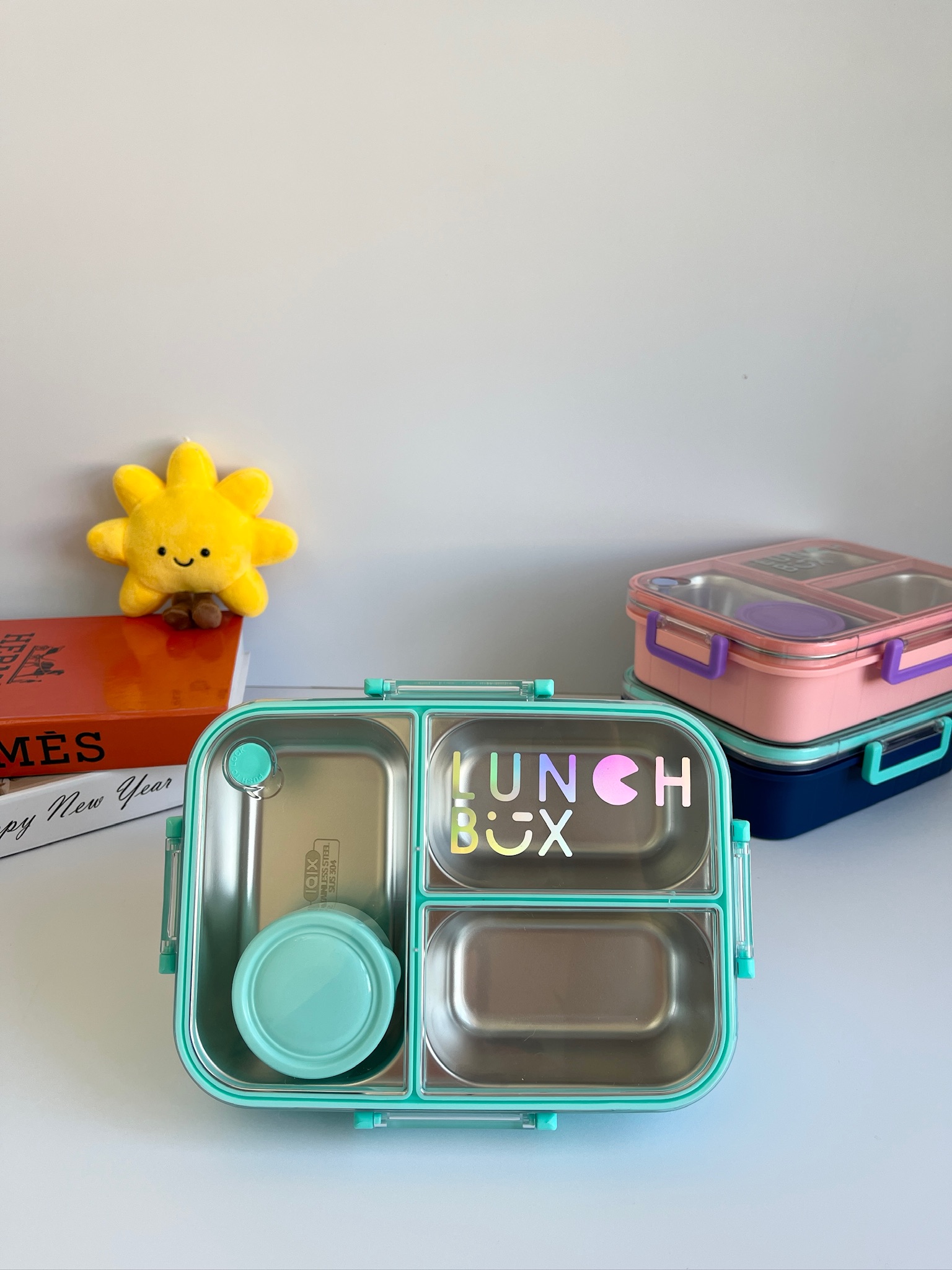 IMG_7525 ظرف غذای استیل سه بخشی واشر دار ظرفیت ۷۵۰ (لانچ باکس-launch box)